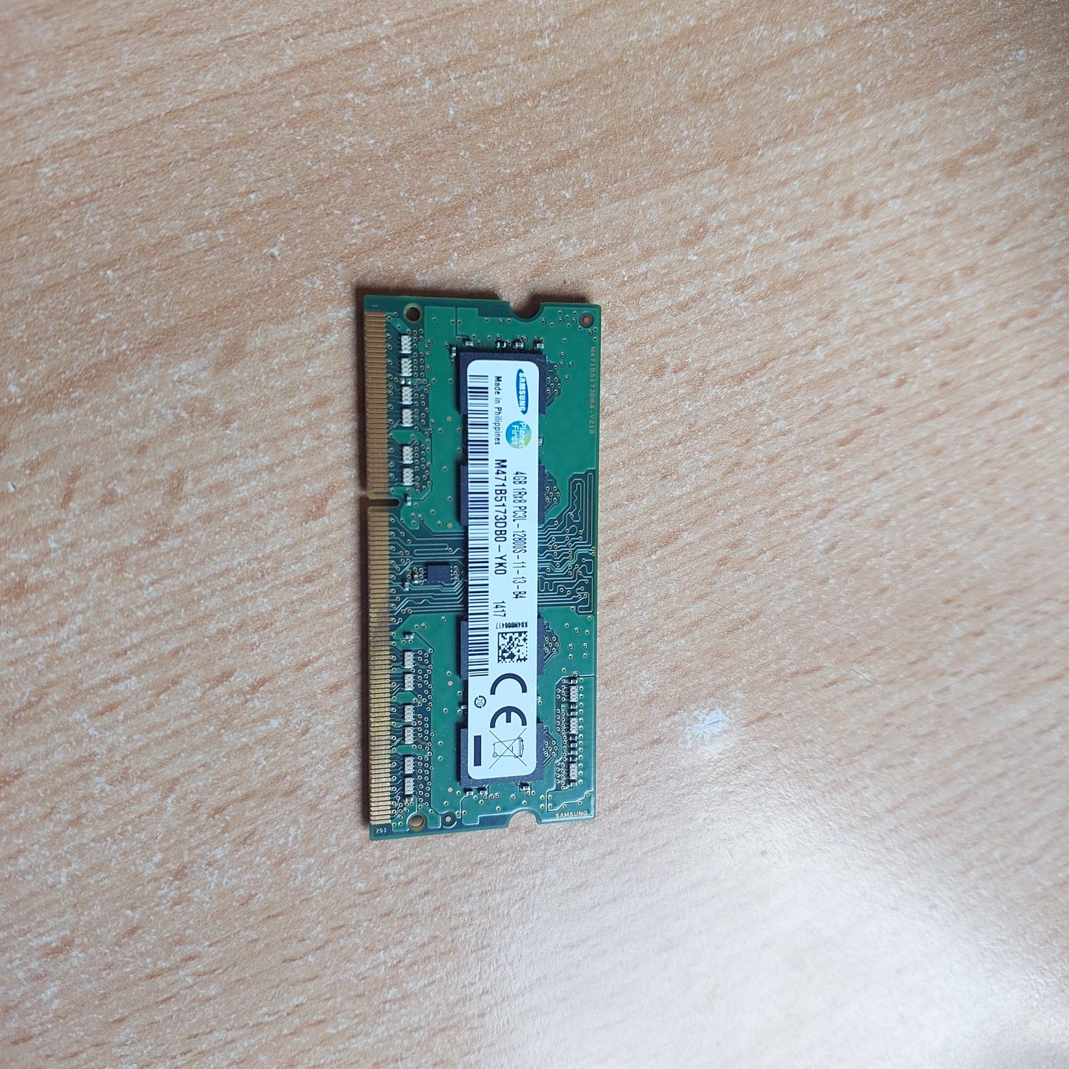 Оперативная память Samsung 4GB DDR3L SO-DIMM 1600MHz