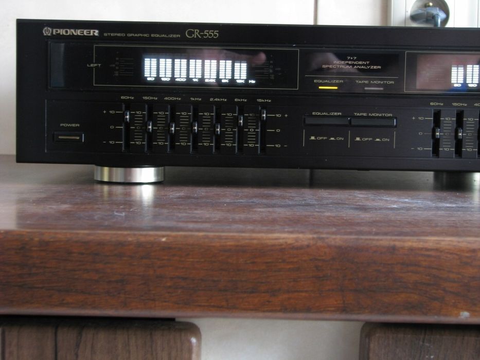 Pioneer GR-555. Top egalizator. Estetică perfectă. Preț fix !