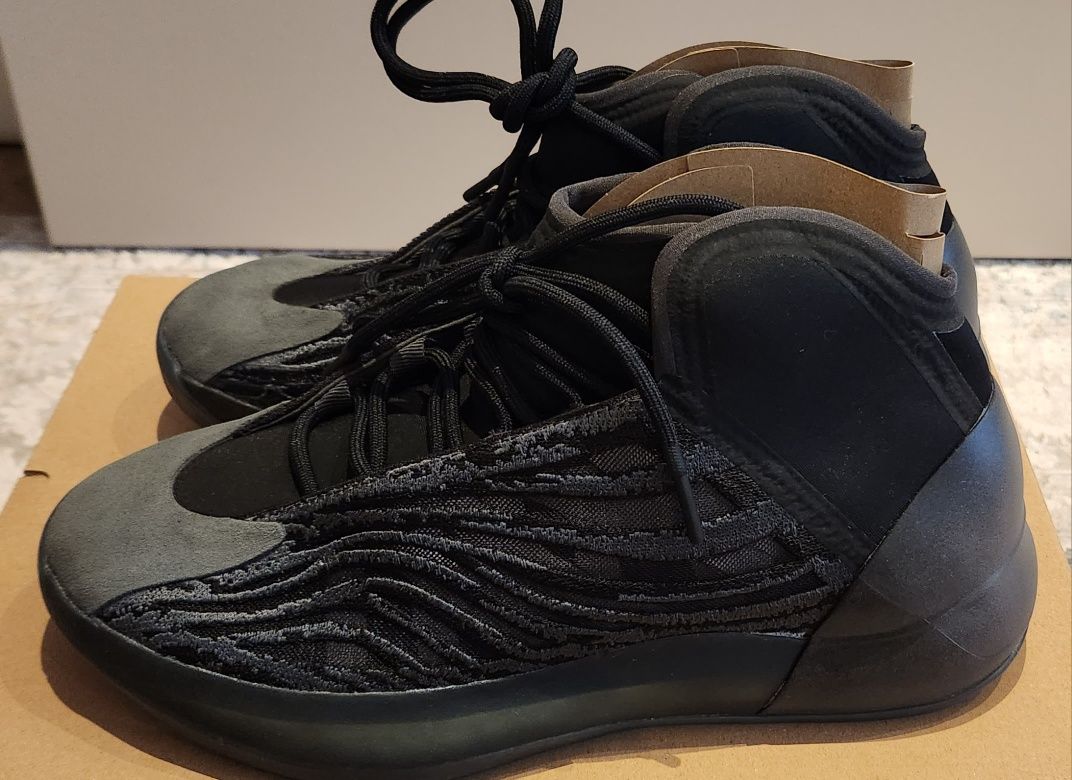 Adidas Yeezy Boost QNTM ONYX - EU44