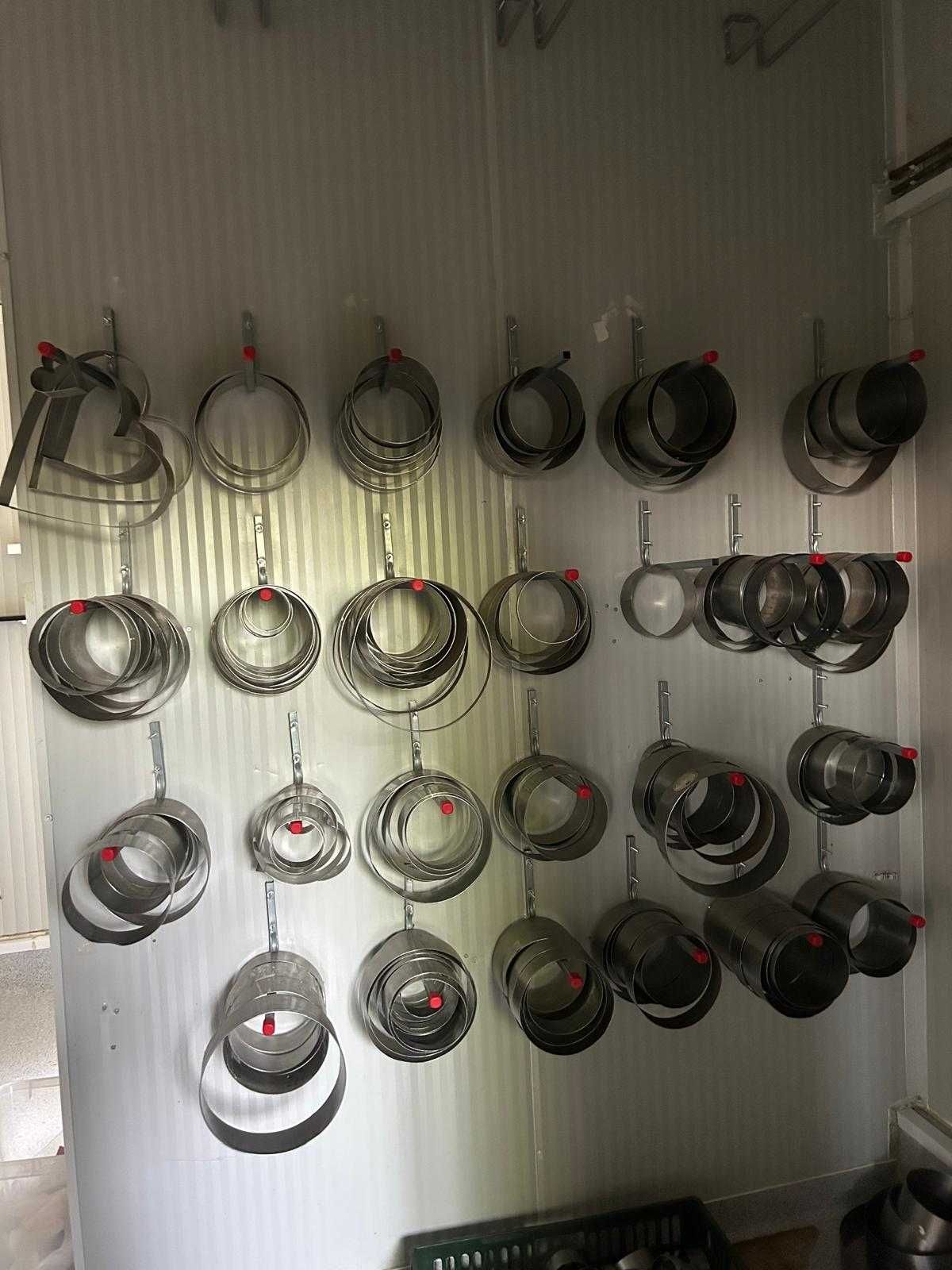 Vand Tavi inox,cercuri, tavi perforate, ambalaje carton NOI Horeca