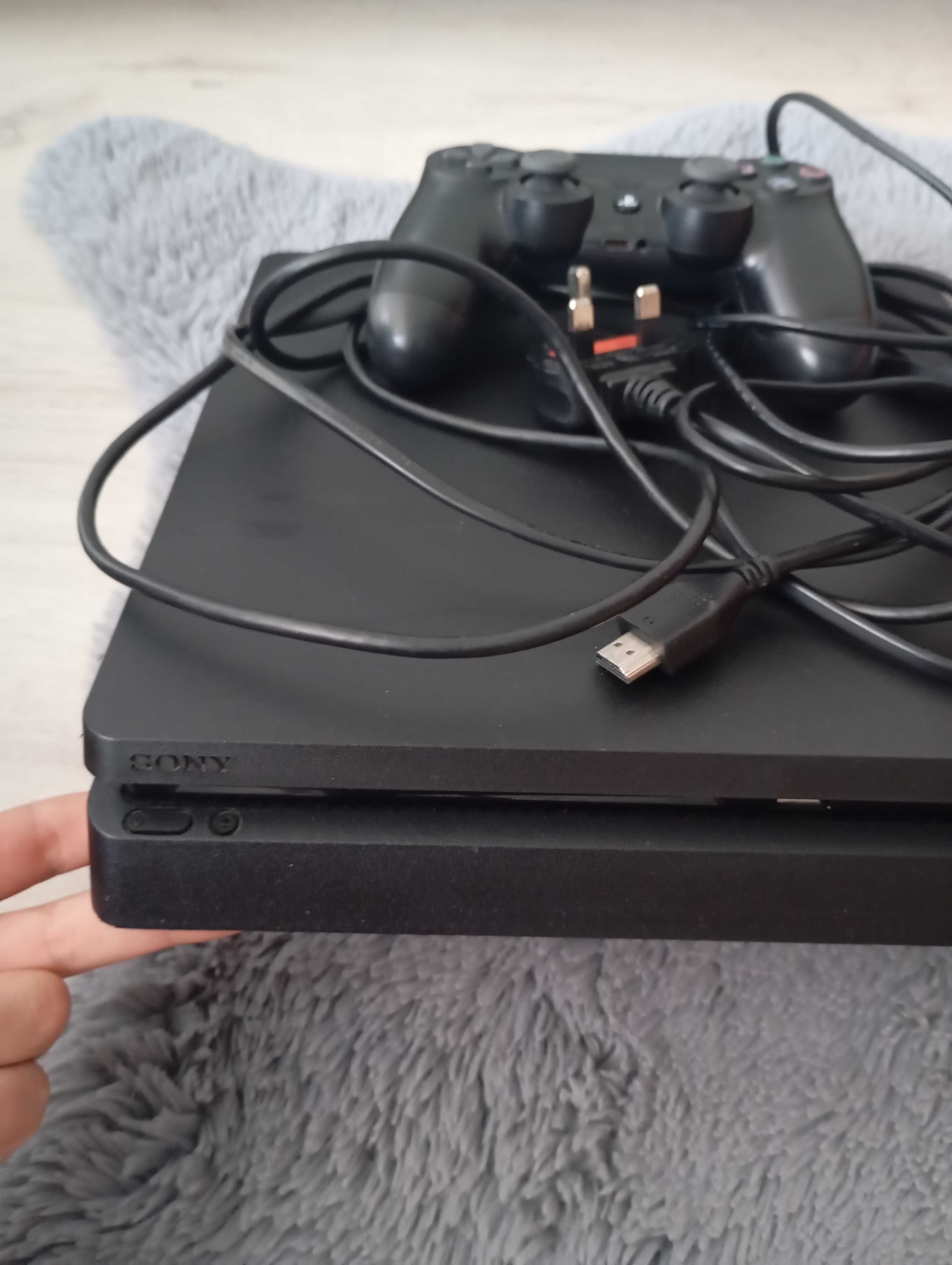 PlayStation 4 slim