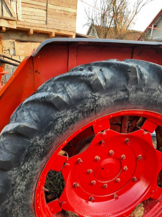 Tractor fiat + remorca