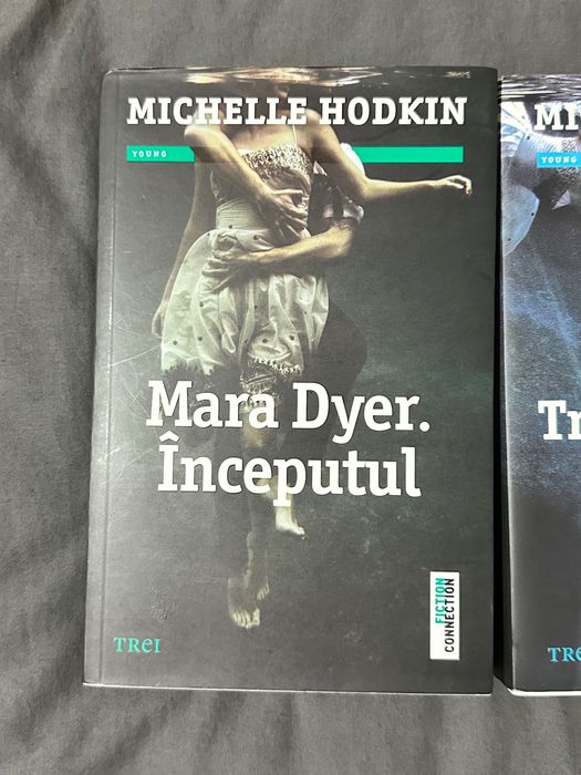 Primele 2 carti din trilogia Mara Dyer