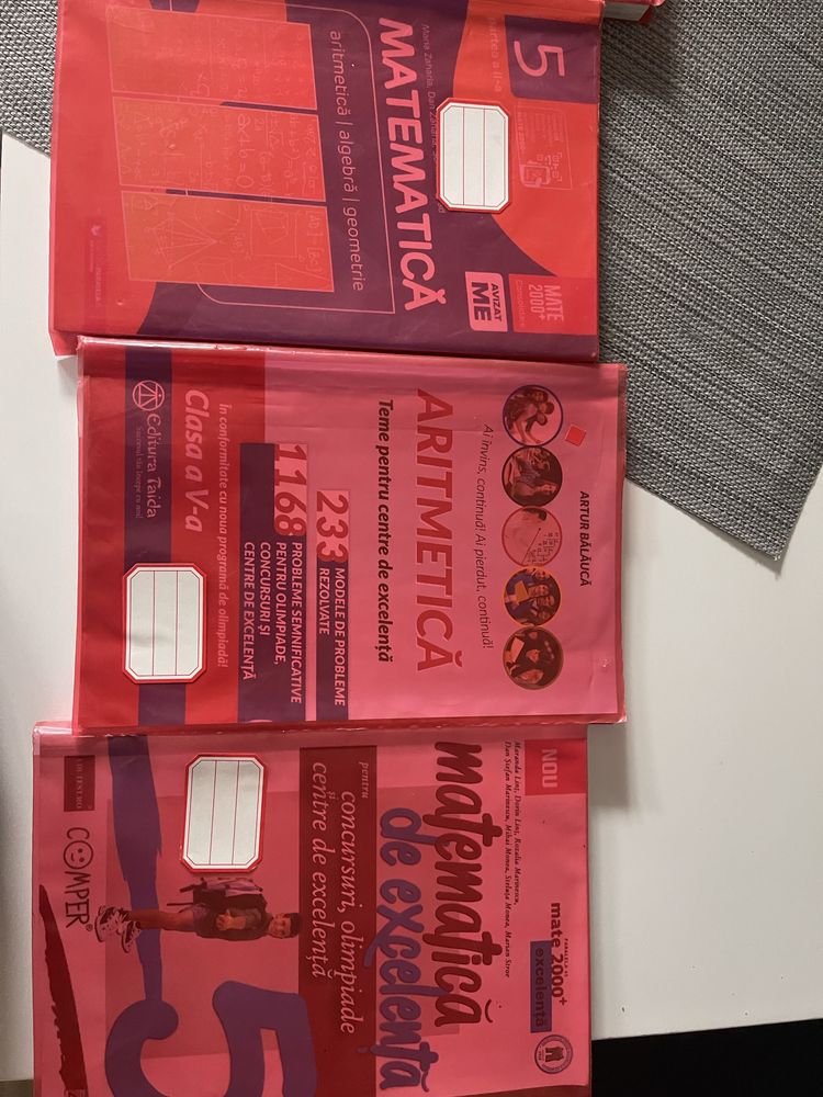 Vand carti matematica clasa a V a