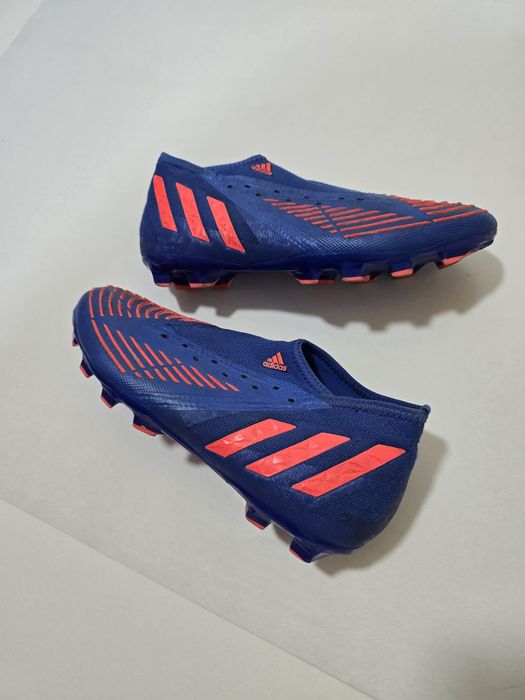 Ghete de fotbal crampoane Adidas Predator marimea 42  gazon iarba