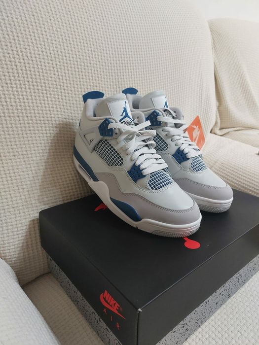 Jordan 4 military blue