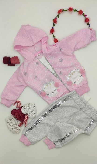 Set DONINO BABY din pantaloni, hanorac cu gluga cu fermoar si bluza
