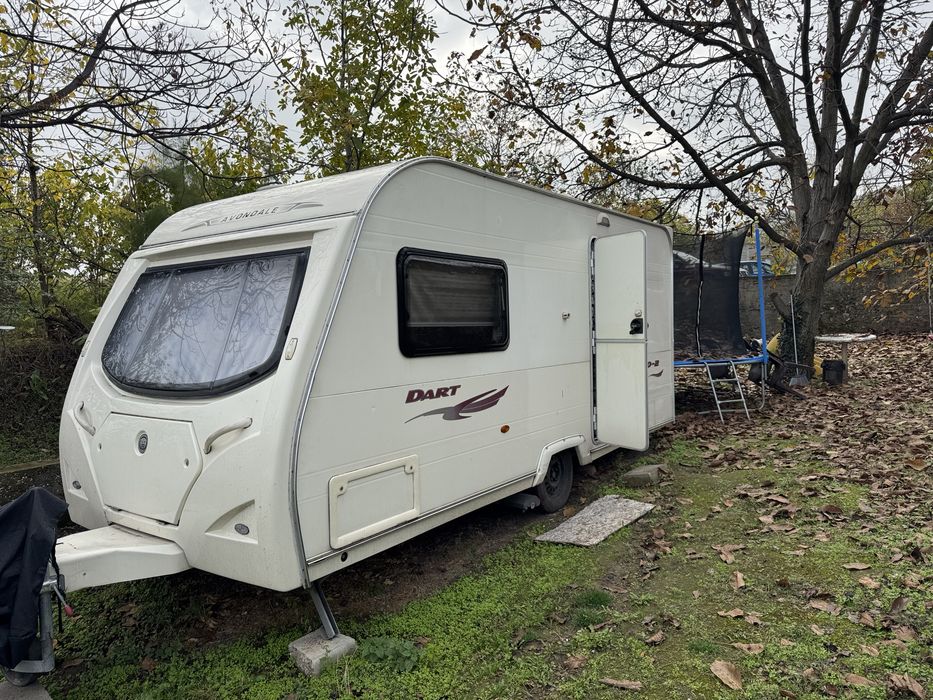 Продавам каравана Available Dart 470-2