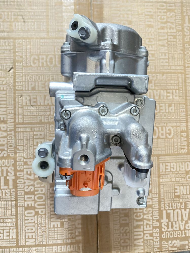 Compresor AC aer conditionat Renault Zoe nou original Renault