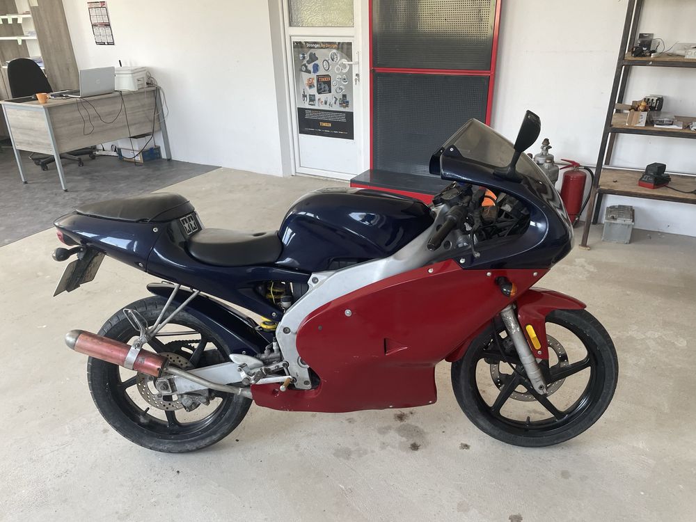 Vand Aprilia PG00