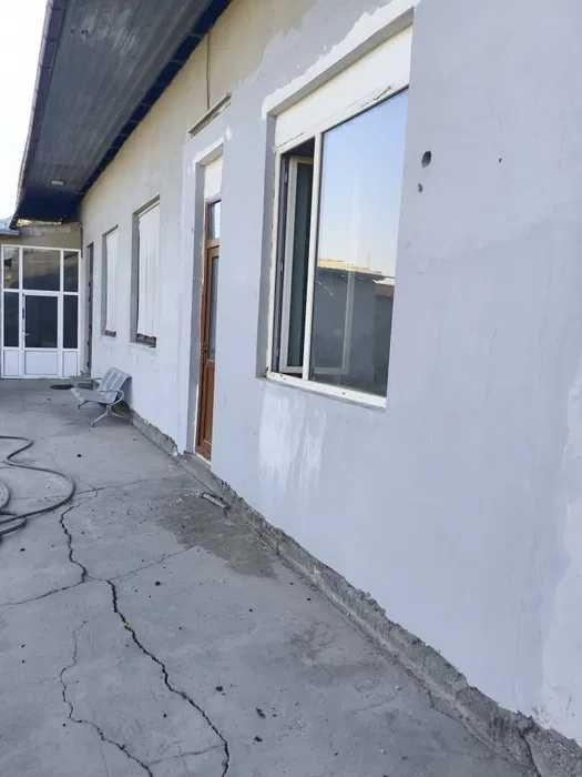 Срочно сдается дом,4 комнаты,8 соток.Сергели авторынок.