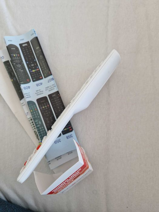 Универсално дистанционно управление, слим дизайн