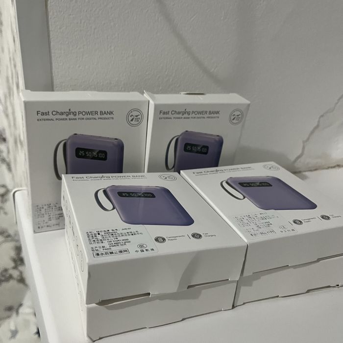 Новый повербанк. Оригинал, отличное качество