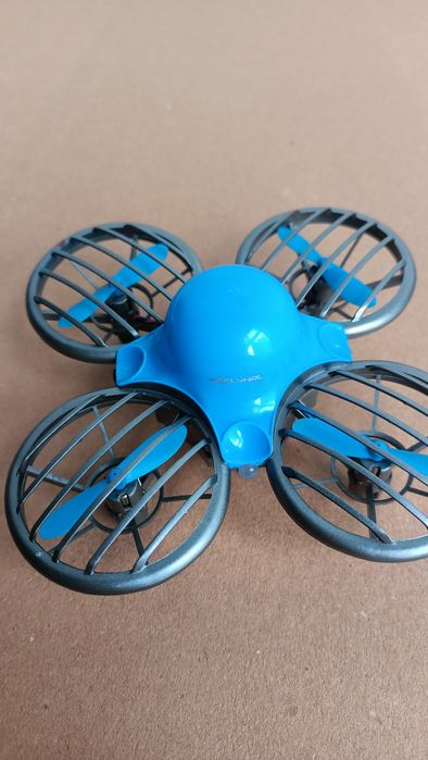 Dronă Nouă Eachine Flyhal Quadcopter Interactiv Cu Telecomandaă