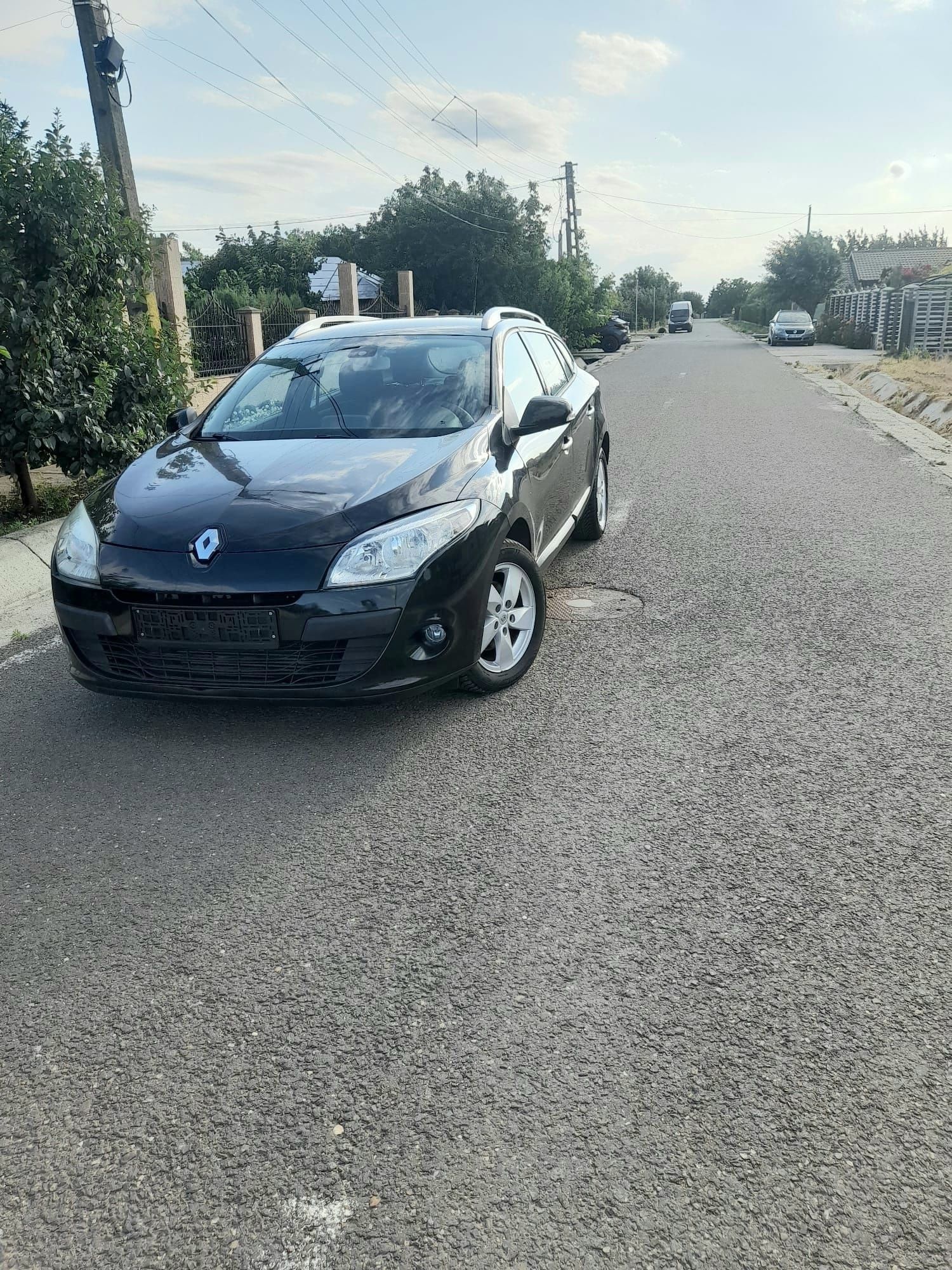 Renault  megane   1,5  DCI  2011  RECENT  ADUS
