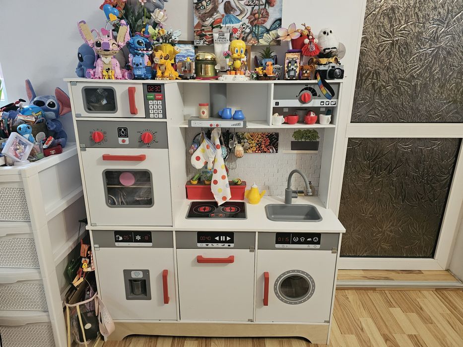 Bucatarie de lemn pentru copii cu accesorii diverse