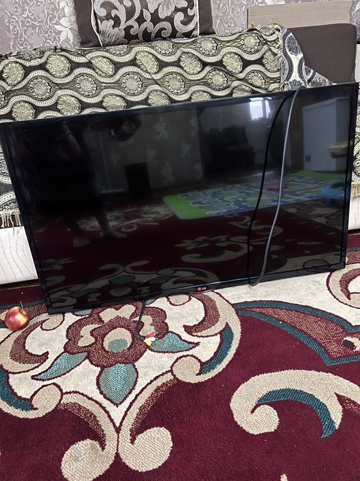 Продам телевизор Lg на запчасти