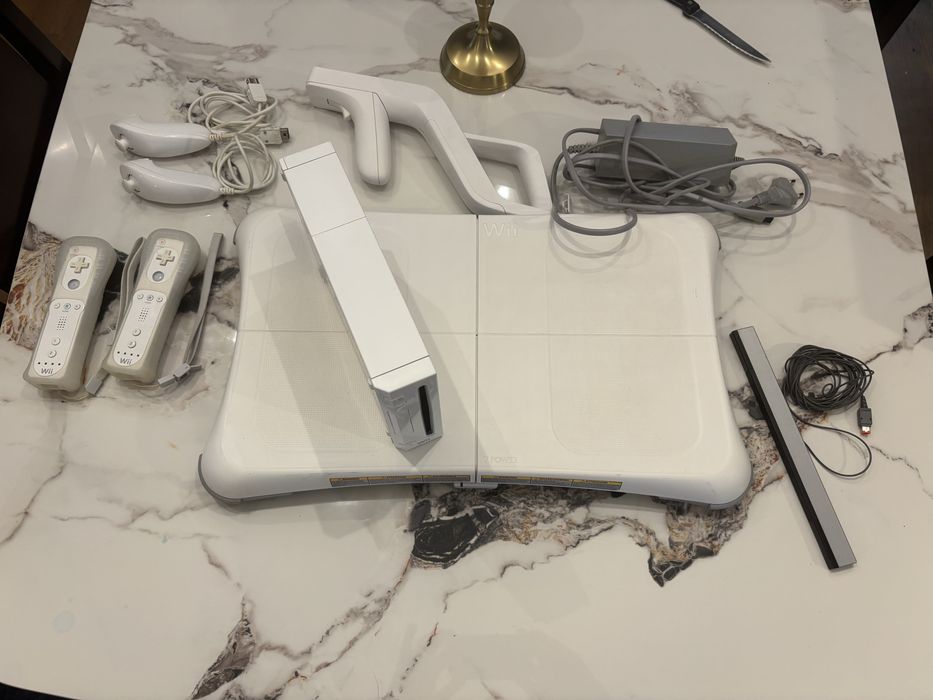 Nintendo Wii+ 30 jocuri instalate