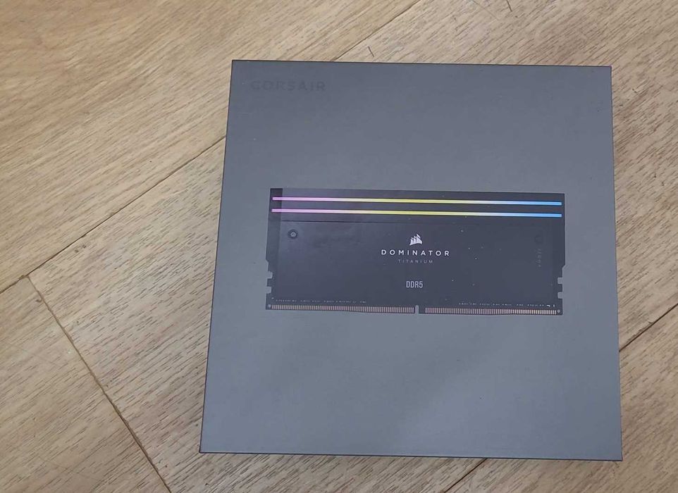 Memorie RAM Corsair DOMINATOR TITANIUM RGB 64GB (2x32GB) DDR5 6400MHz