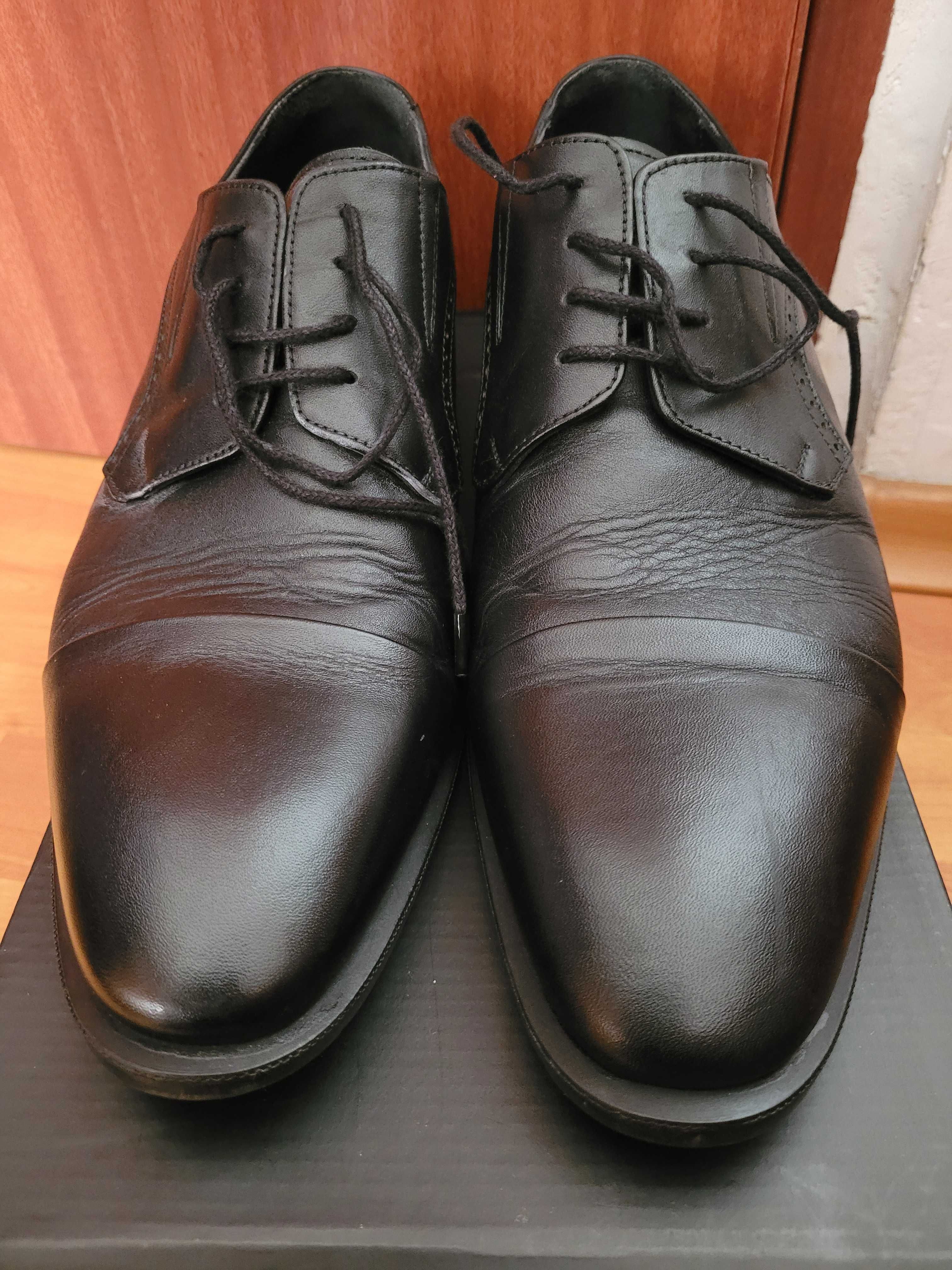 Pantofi din piele pentru ceremonie