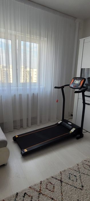 Banda de alergat electrica FitTronic T1001 Black - Orange