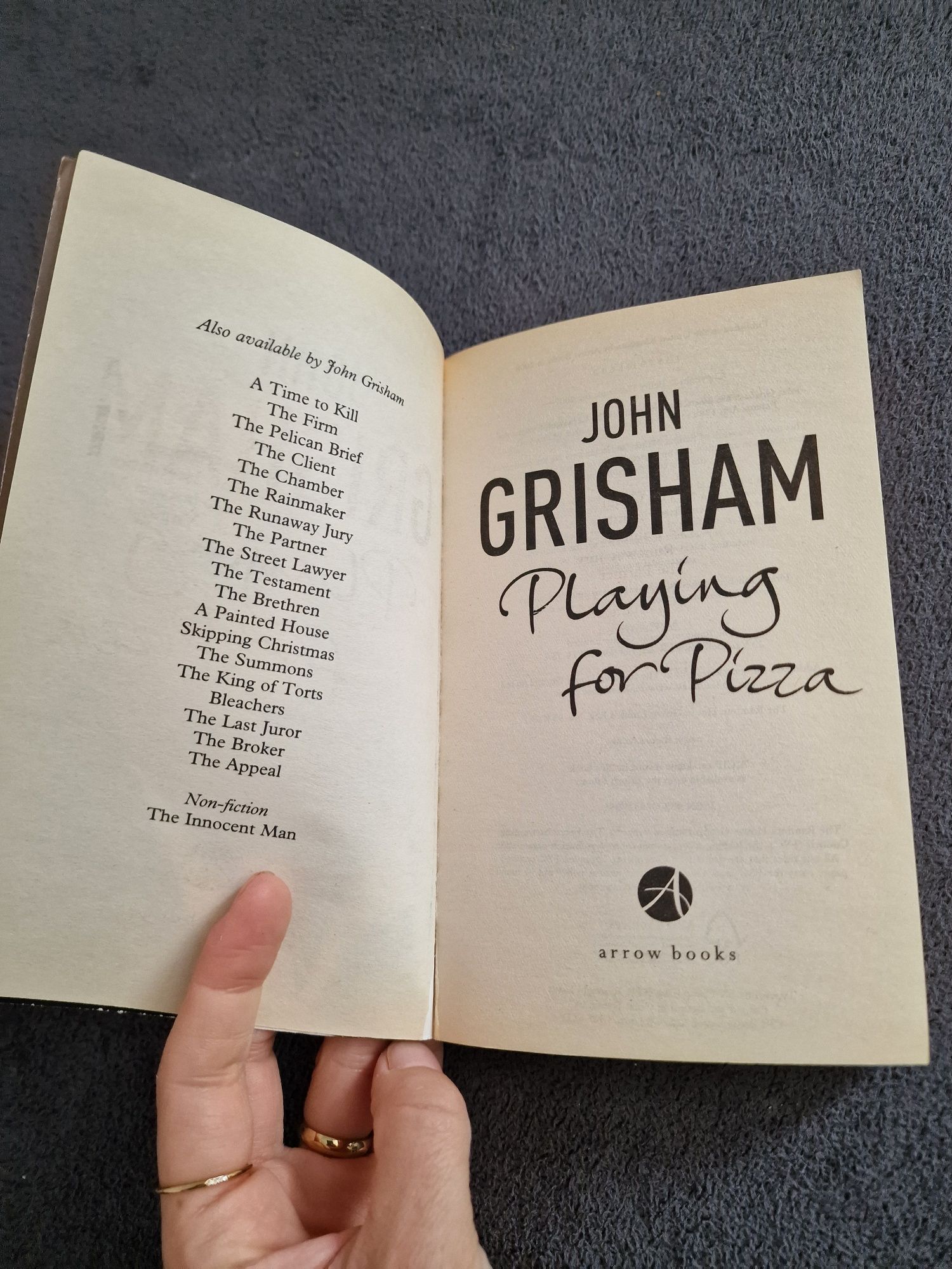 Playing for pizza - John Grisham