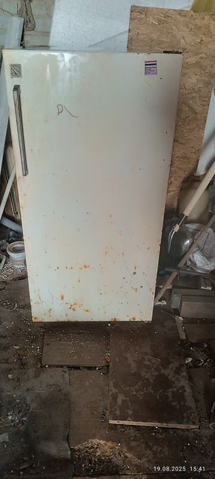 Продам холодильник б/у
