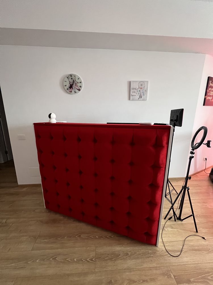 Vand receptie catifea cu scaun si tablou cadou