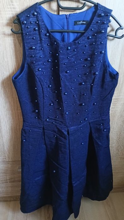 Продавам официална рокля