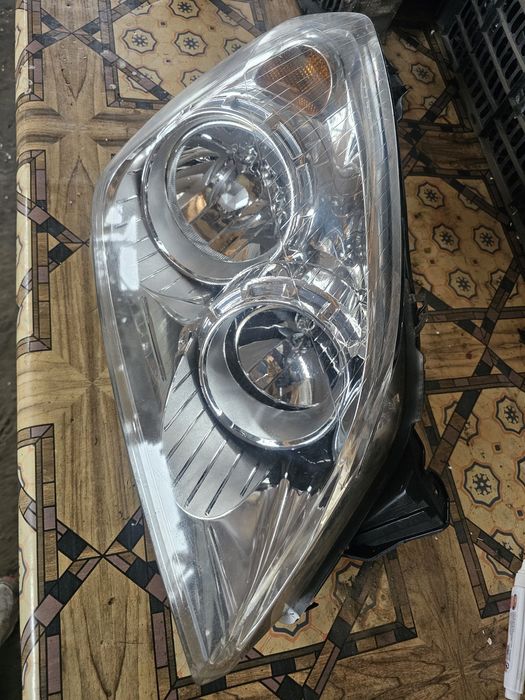 Far dreapta Opel astra h