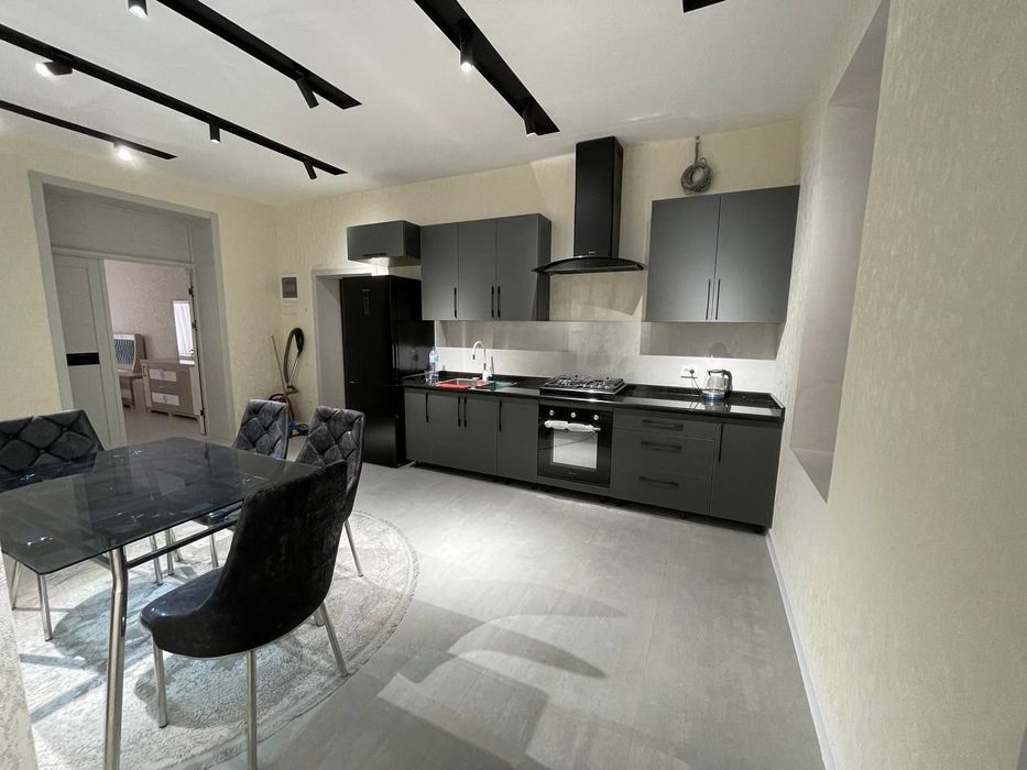 Лабзак Малика Савдо якин 2 хонали