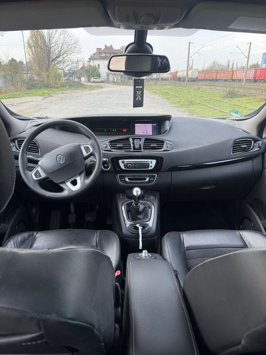 Renault scenic esdiție bose motor 1.6 dci 130 cp an fabricație 2012