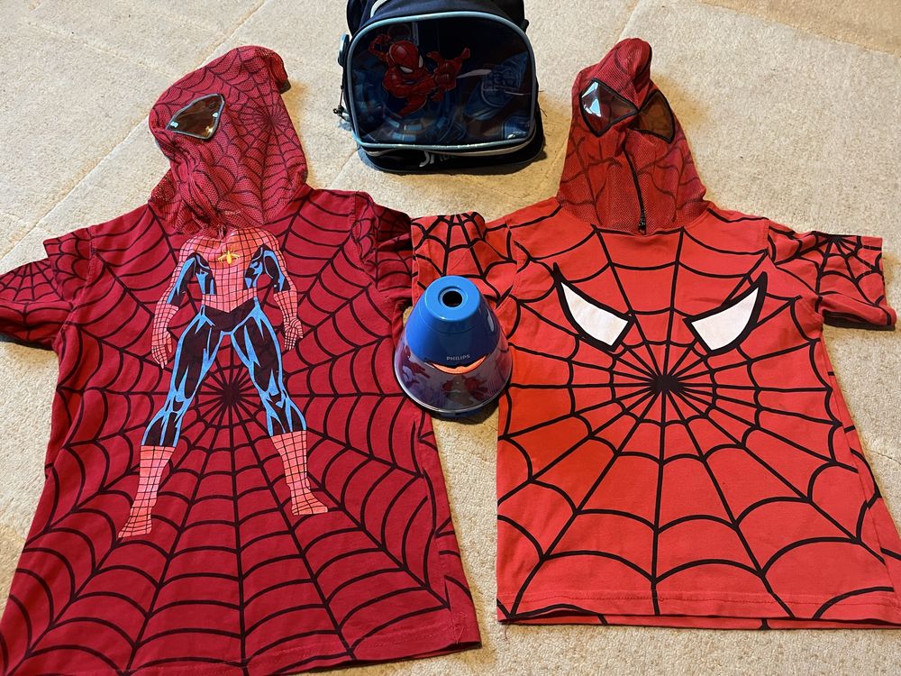 Сет 2 блузи spiderman, лампа и прожектор spiderman и чанта spiderman