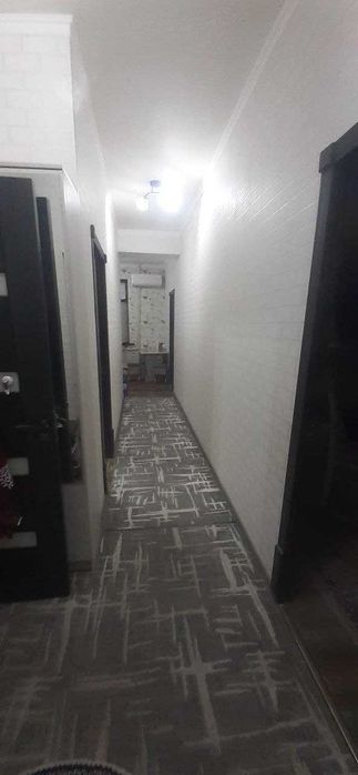 Квартира сотилади Навоий шахарда