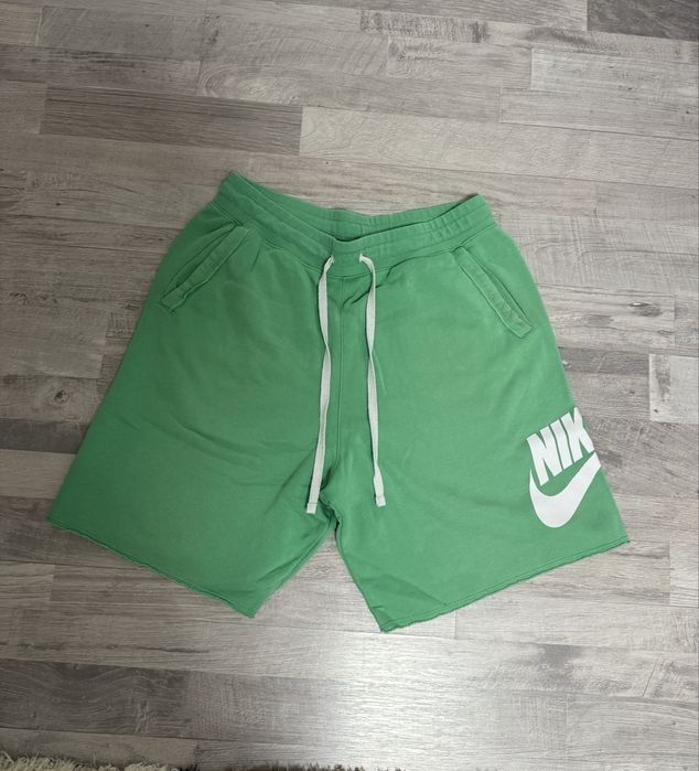 blugi/pantaloni zara