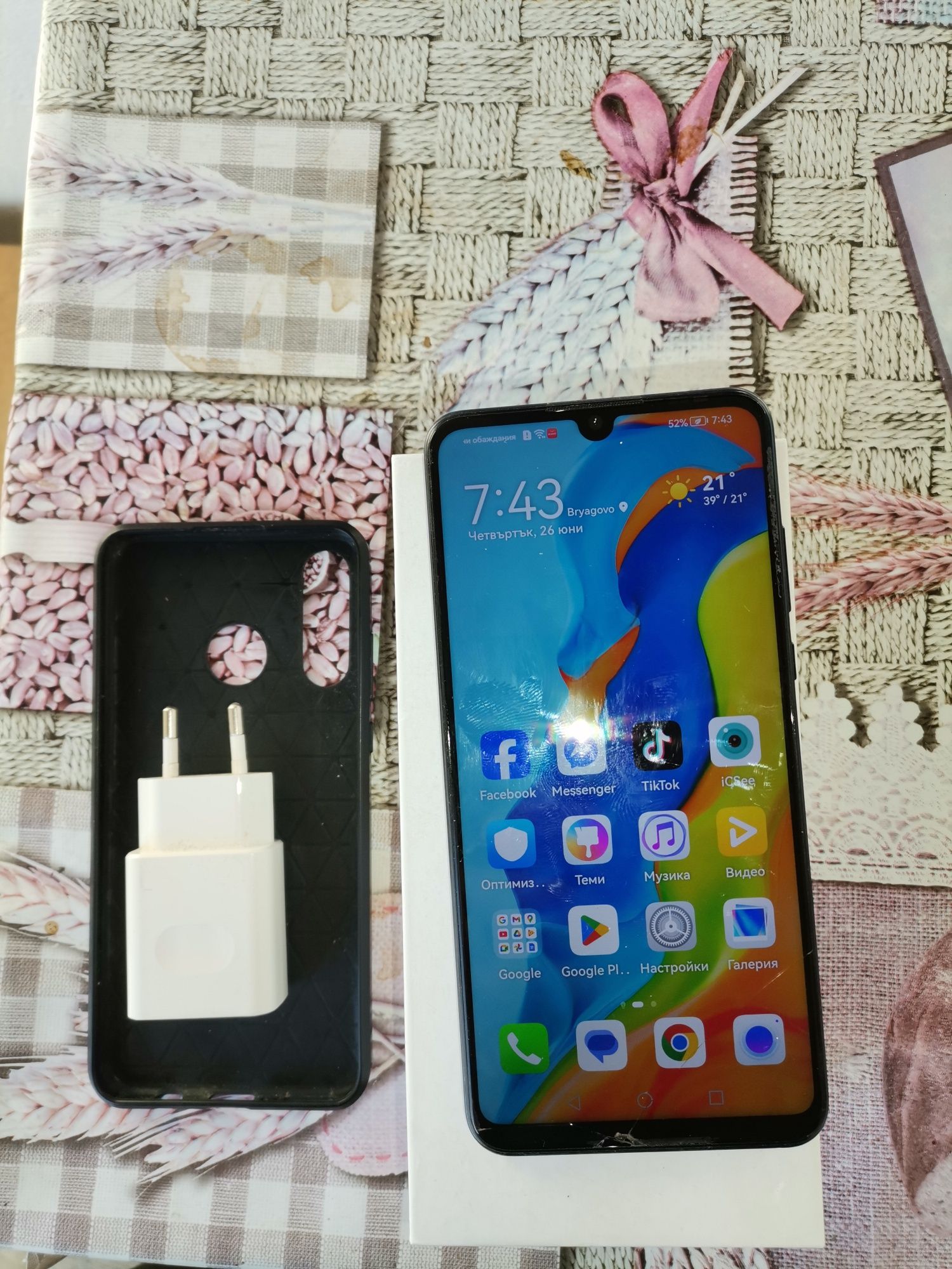 Huawel p30 lite с пукнат дисплей