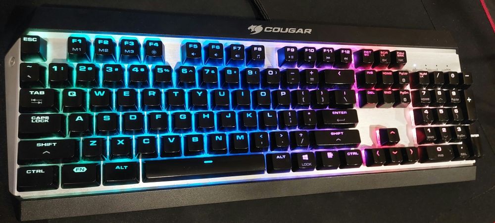 Cougar Attack X3 RGB Brown Cherry MX