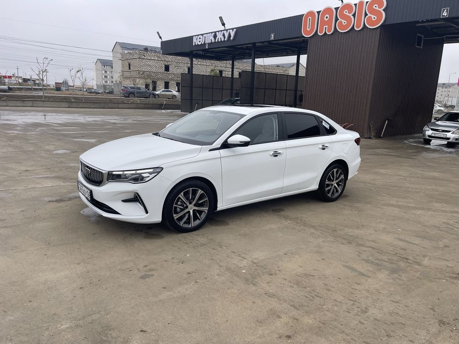 Машина geely emgrande