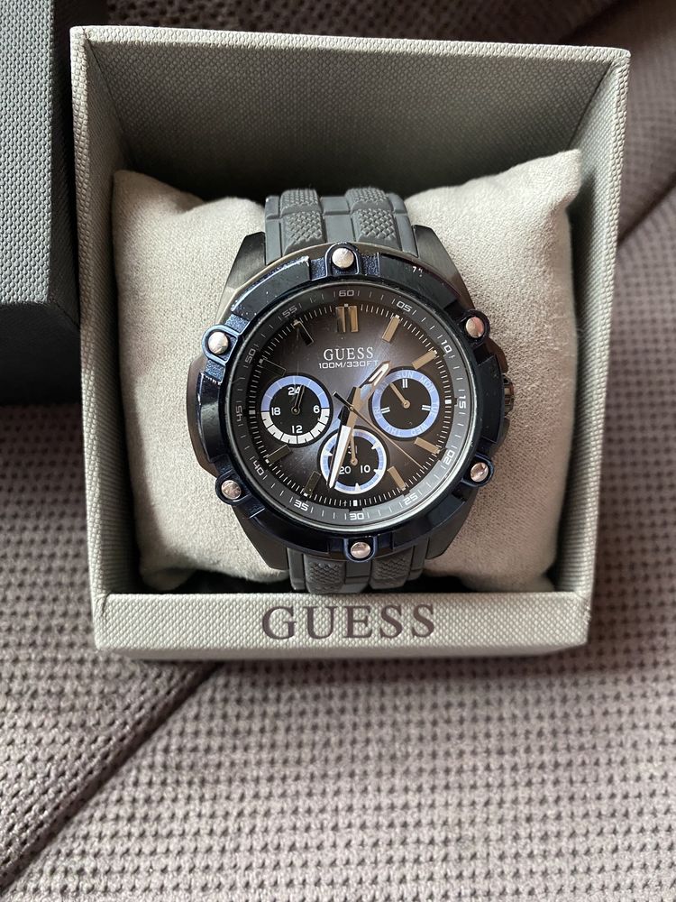 Мъжки часовник Guess