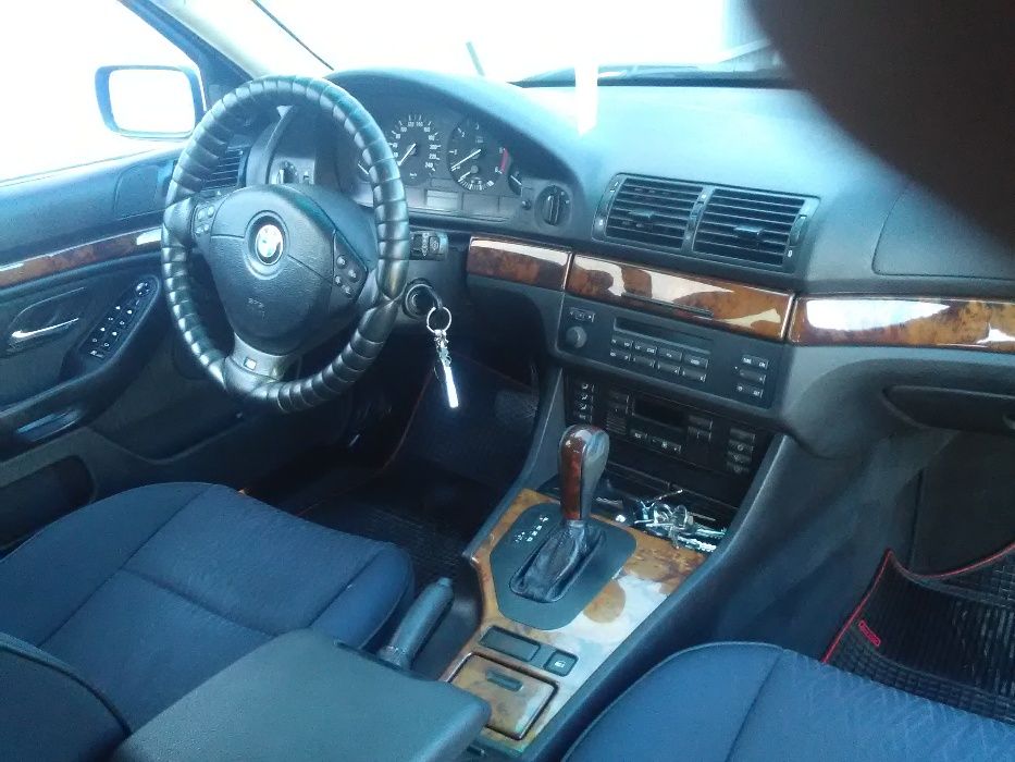 БМВ 525 Д/ BMW 525d на части