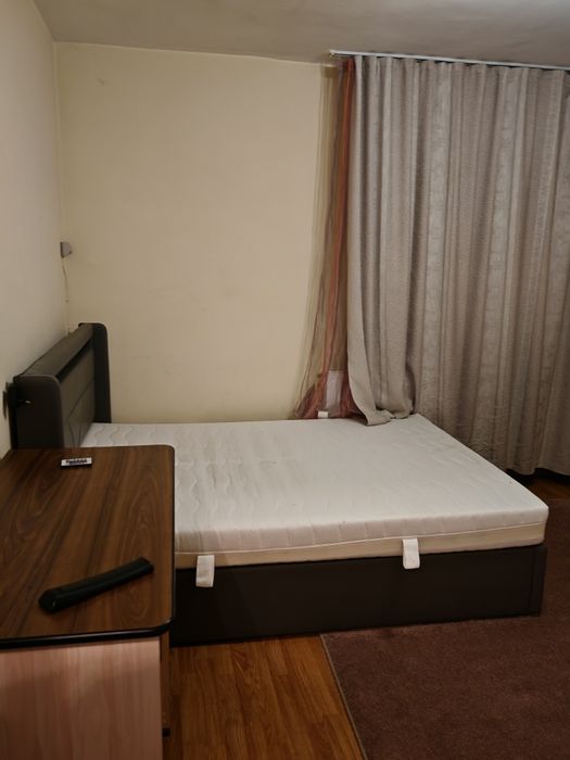 Închiriez garsonieră