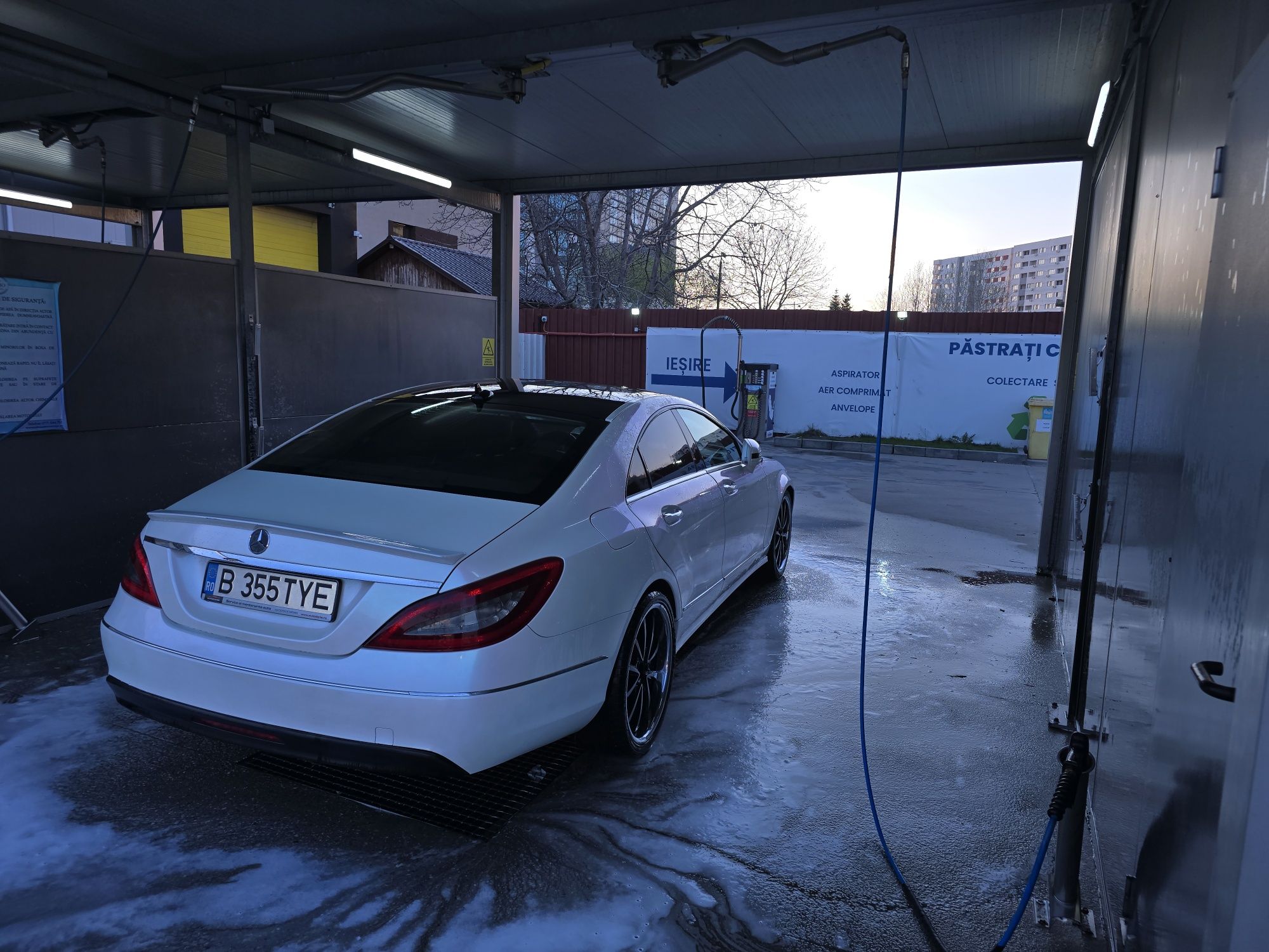 Mercedes cls 350 alb perla