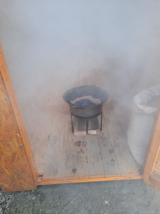 Rumeguș de fag uscat pentru afumat trimit și în țară minim 2 saci