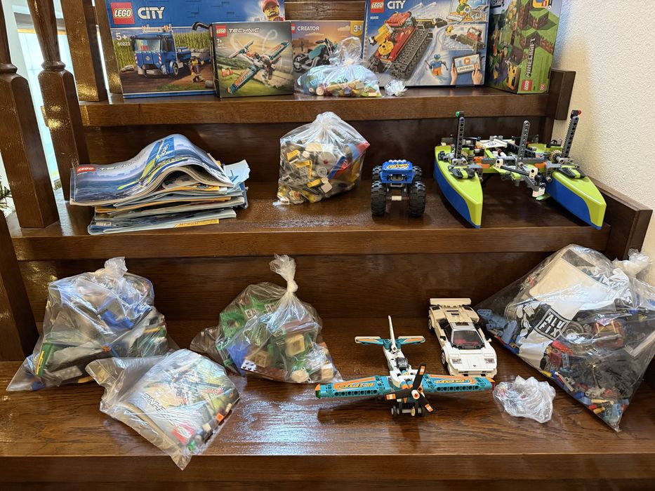 Lot LEGO mare – seturi + vehicule + piese – 800 lei