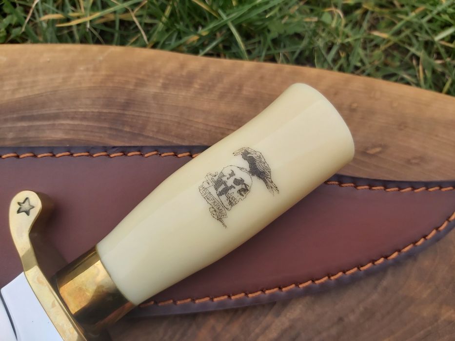 Нож Bowie "Expendables"/"Непобедимите" с кожена кания