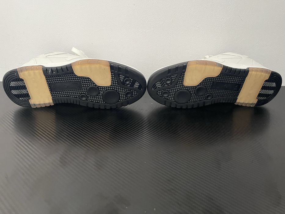 off white out off office