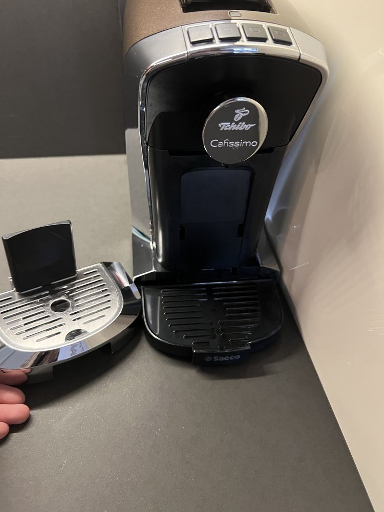 Еспресо машина Saeco с капсули Tchibo Cafissimo Tuttocaffè