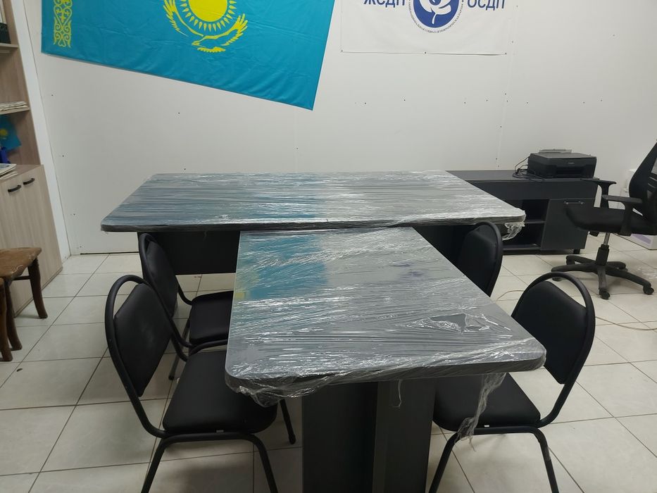 Офисный мебель Продам