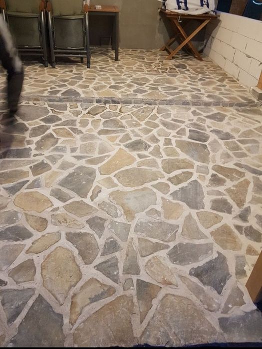 Piatra naturala de stâncă