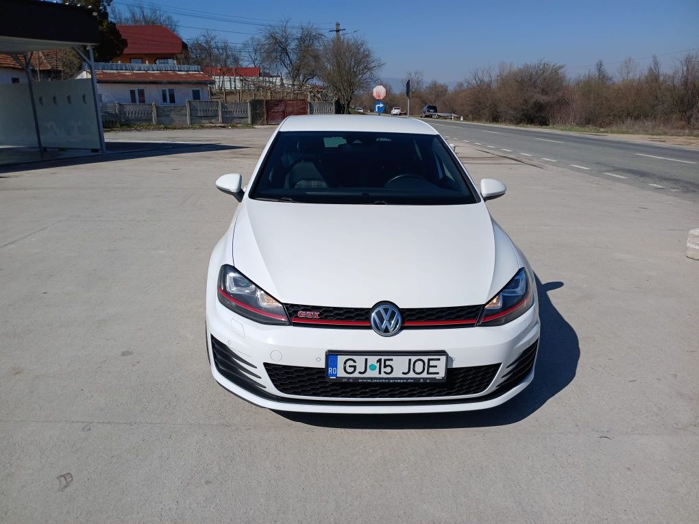 Vand golf 7 gti 2016 .